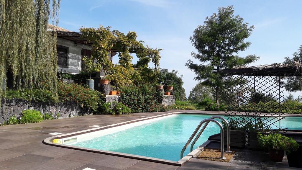Alberto'S Mt.Etna B&B Zafferana Etnea Exterior photo