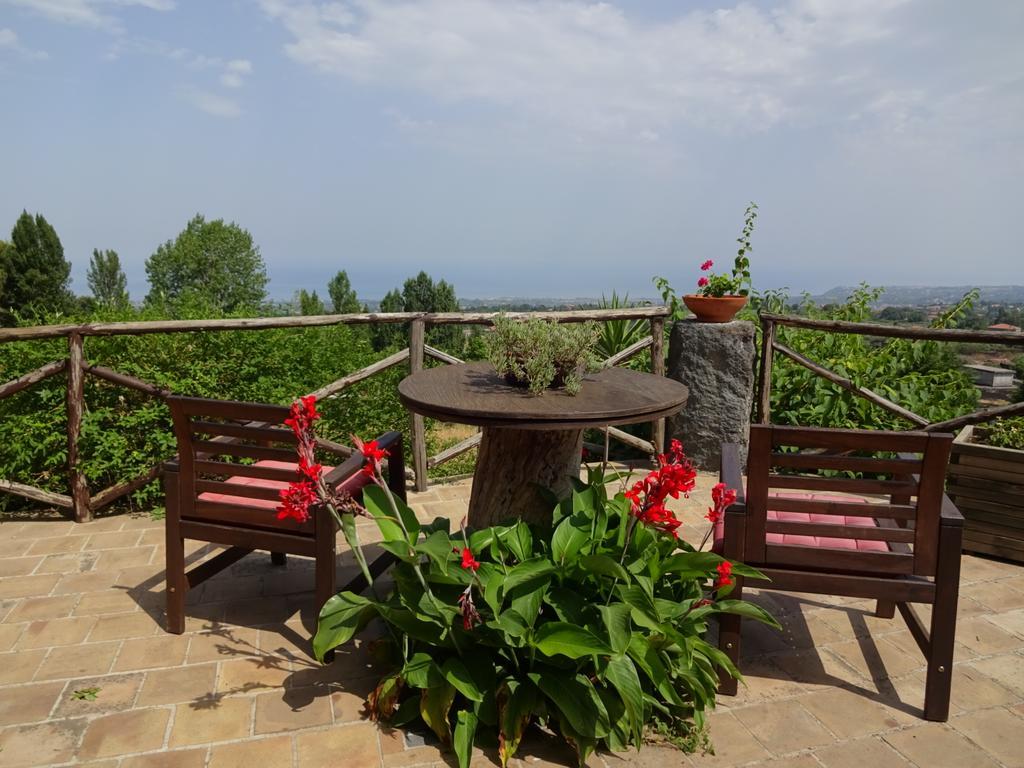 Alberto'S Mt.Etna B&B Zafferana Etnea Exterior photo